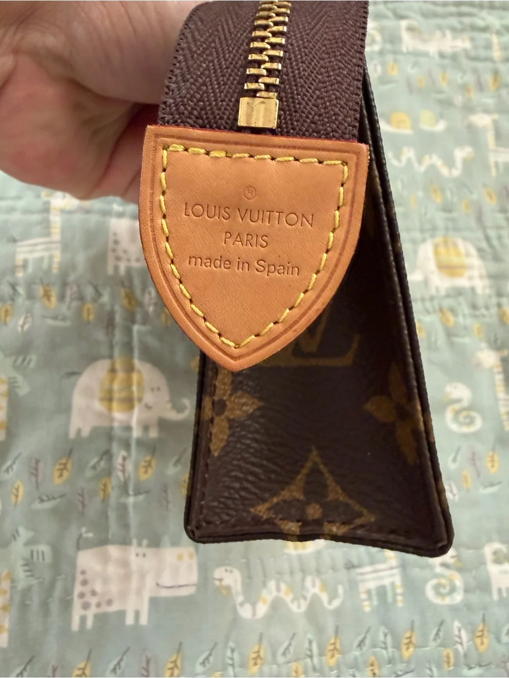Louis Vuitton Toiletry 15 Cosmetic Pouch (PRICE FIRM)
